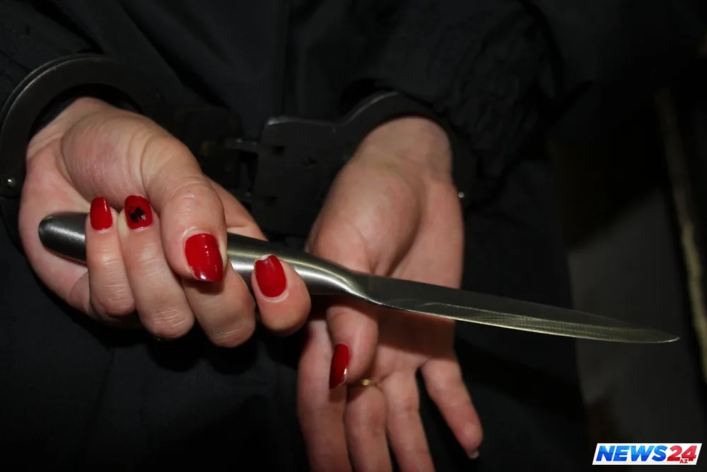 Qayınanalar arasında mübahisə bıçaqlanma ilə bitdi - Şamaxıda