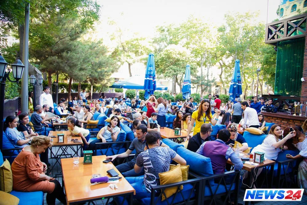 Yardım etməyi bacaran və bacarmayanlar. News24.Az xeyriyyə tədbiri ilə açıldı - FOTOLAR - VİDEO