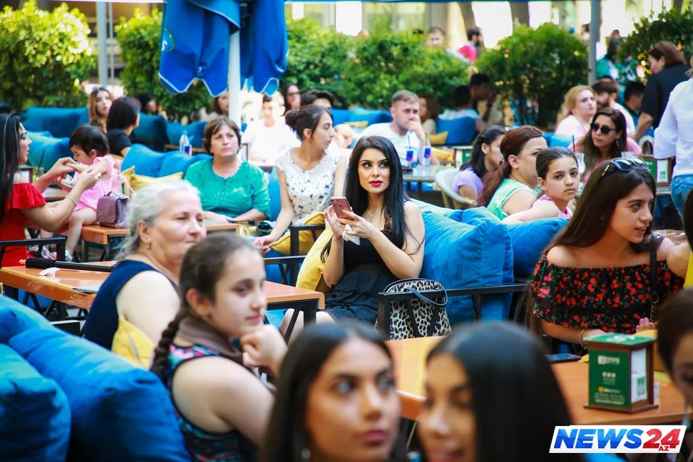 Yardım etməyi bacaran və bacarmayanlar. News24.Az xeyriyyə tədbiri ilə açıldı - FOTOLAR - VİDEO