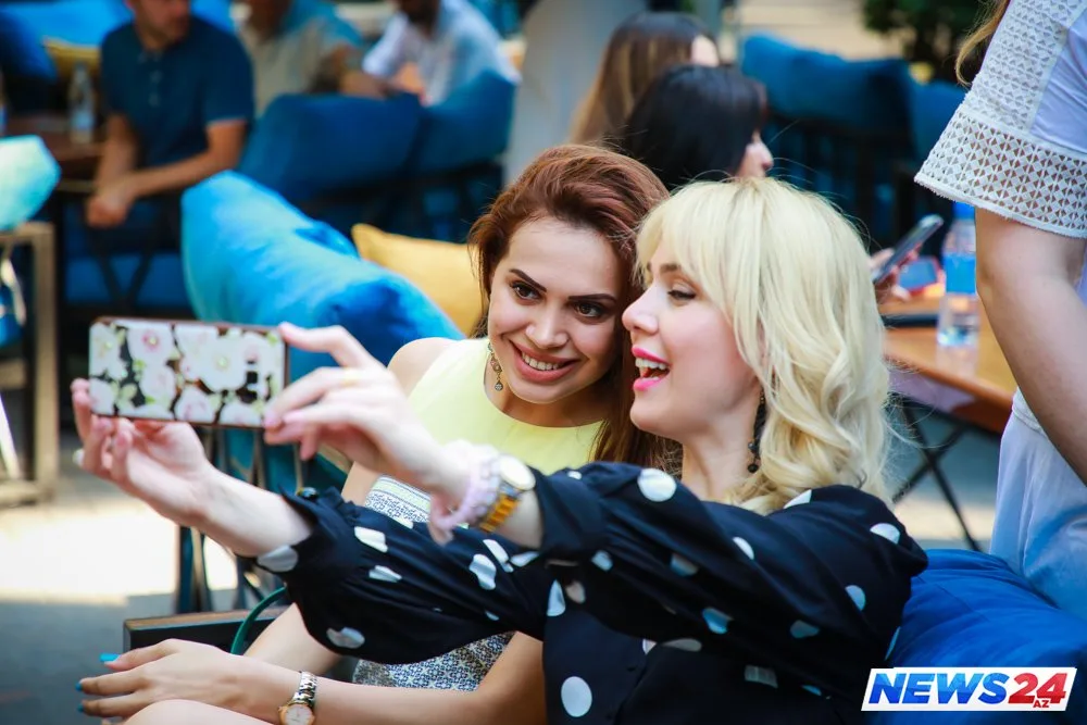 Yardım etməyi bacaran və bacarmayanlar. News24.Az xeyriyyə tədbiri ilə açıldı - FOTOLAR - VİDEO