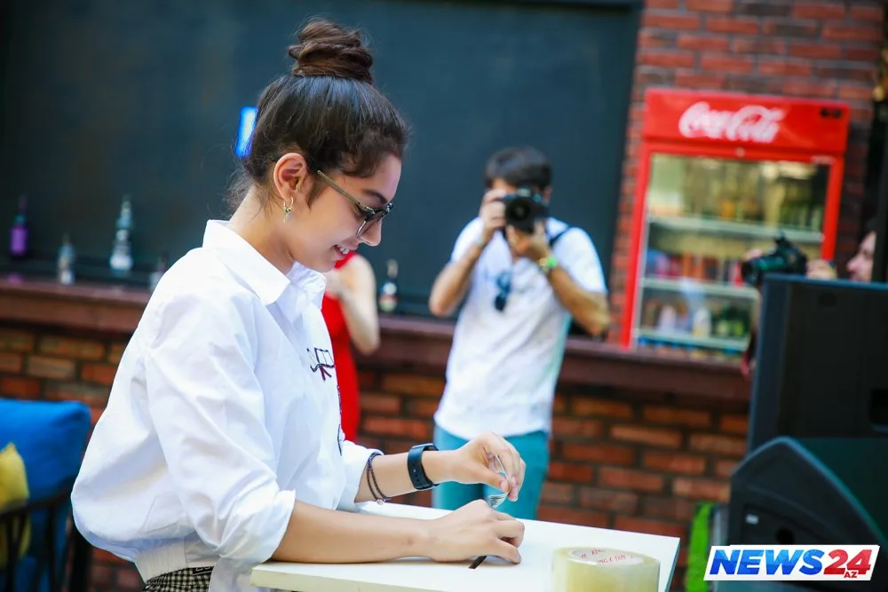 Yardım etməyi bacaran və bacarmayanlar. News24.Az xeyriyyə tədbiri ilə açıldı - FOTOLAR - VİDEO