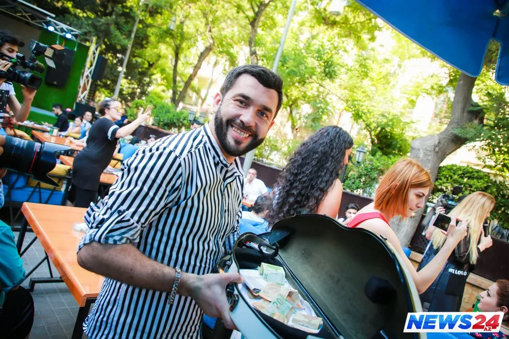 Yardım etməyi bacaran və bacarmayanlar. News24.Az xeyriyyə tədbiri ilə açıldı - FOTOLAR - VİDEO