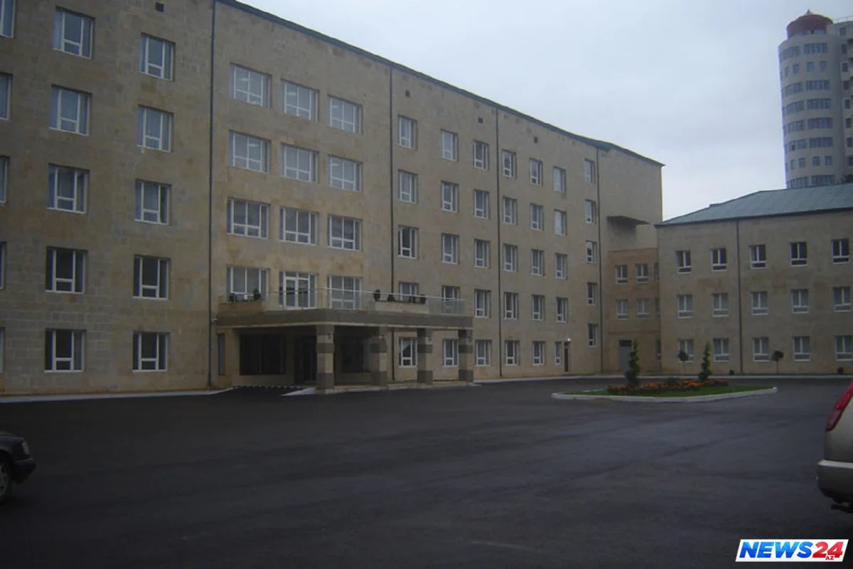 Azərbaycanlı dizayner "Semaşko"nu tənqid etdi: "İşıq yox idi, renanimasiyada generatorlar işləmirdi" - FOTO