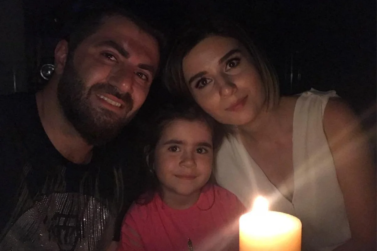 İşıqsız gecədə məşhurların paylaşımı - FOTO - VİDEO