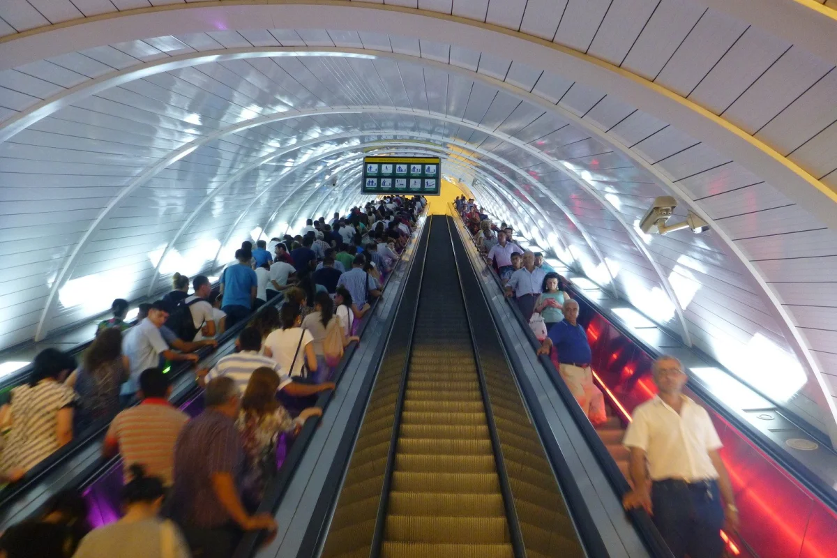 "Bakı Metropoliteni" işini bərpa etdi
