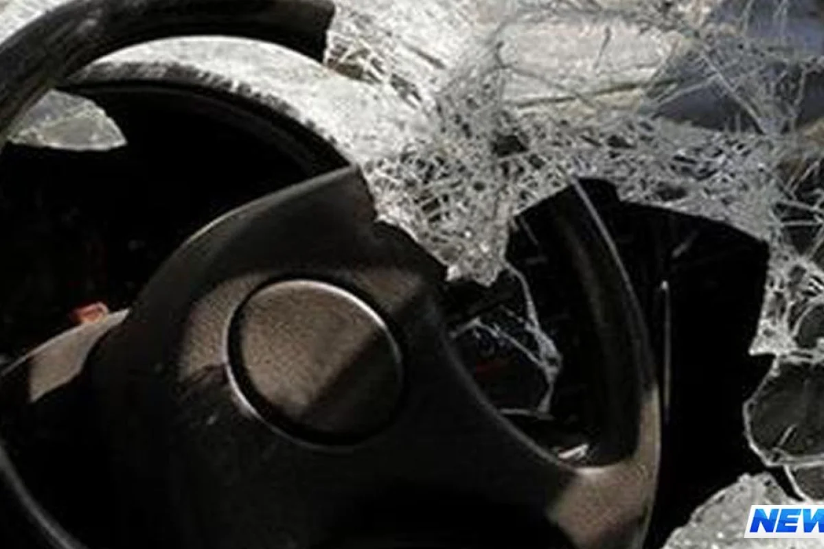 Avtomobil ata və azyaşlı oğlunu vurdu: uşaq öldü