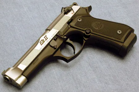 Bakıda özünü güllələyən polis zabiti öldü