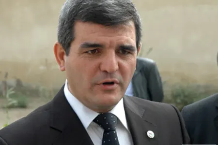 Fazil Mustafa: “Məclisdə məsələ qaldırmışam ki, Tibb Universitetini diskotekaya çevirək” – VİDEO