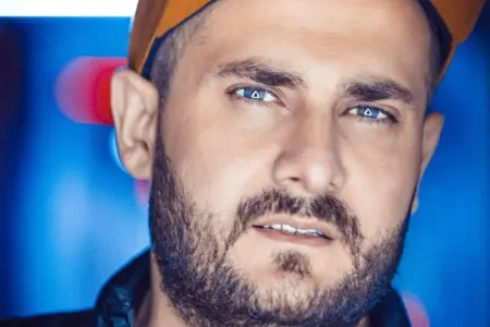 Murad Arif illər öncəyə qayıtdı: "O uşaq heç böyümədi..."