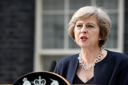 Tereza Mey Boris Consonun istefasından sonra təcili yeni nazirlər təyin etdi