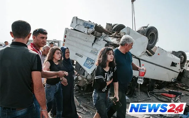 Qaradağda ağır qəza. Ölən və yaralananlar var