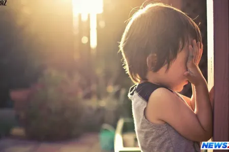 Dünya bu görüntülərdən şoka düşdü - Atanın uşağına qarşı amansız hərəkəti - VİDEO