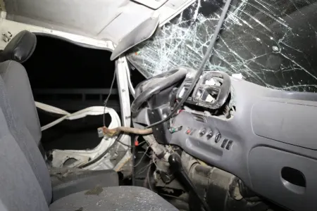 Bir ailənin 4 üzvünü maşın vurdu, 2 nəfər öldü