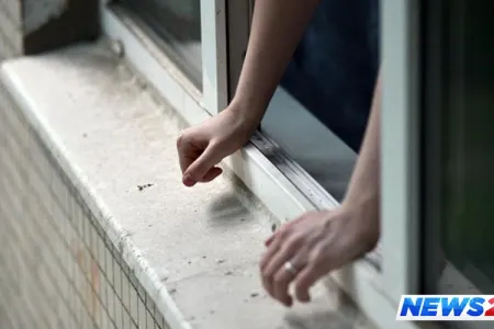 O intihar etdi, arxada gözüyaşlı qohumlar qaldı - VİDEO