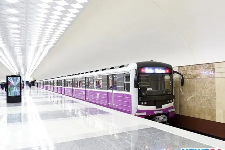 Bakı metrosunda həyəcanlı anlar – Qatar 11 dəqiqə tuneldə qaldı? - VİDEO