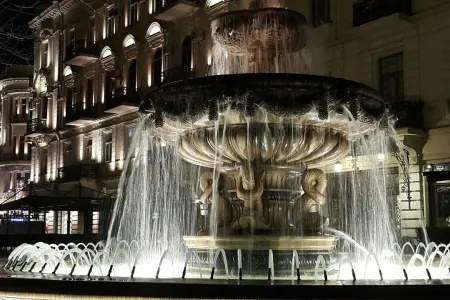 Bakıda parkdan 72 ədəd fəvvarə stəkanı oğurlanıb