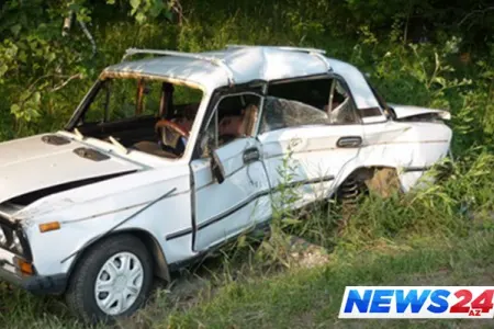 Lənkəranda avtomobil aşdı - Sürücü yaralıdır