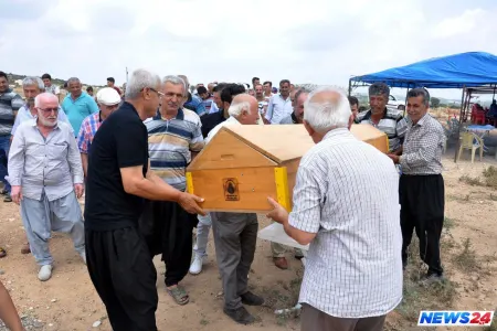 Hökumətə qarşı maraqlı aksiya - Bütün kənd üçün cənazə namazı qıldılar - VİDEO