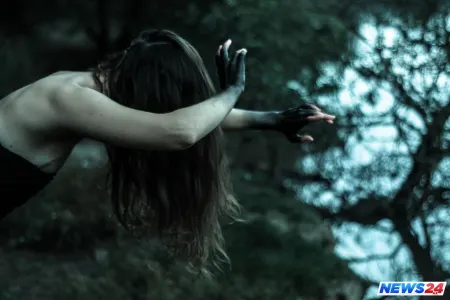 İfritə məzarı tapıldı - Basdırılanda sağ imiş