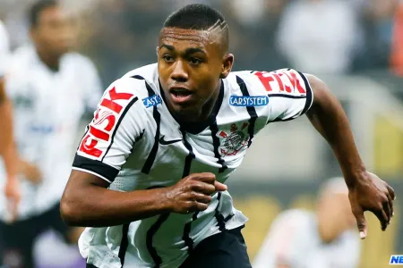 Film kimi transfer: "Barselona" onu aeroportdan oğurladı