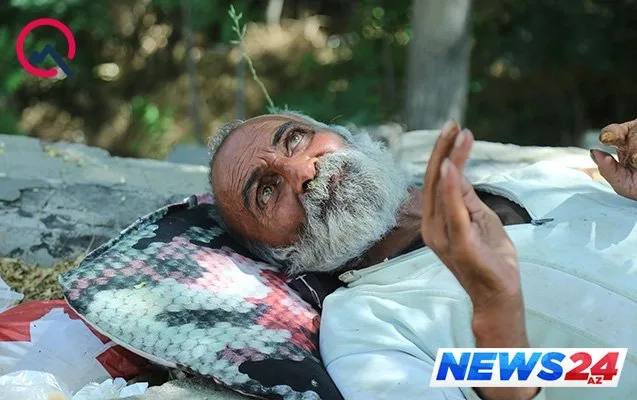 Bakıda küçədə yaşayan eks-iş adamı xəstəxanaya yerləşdirildi