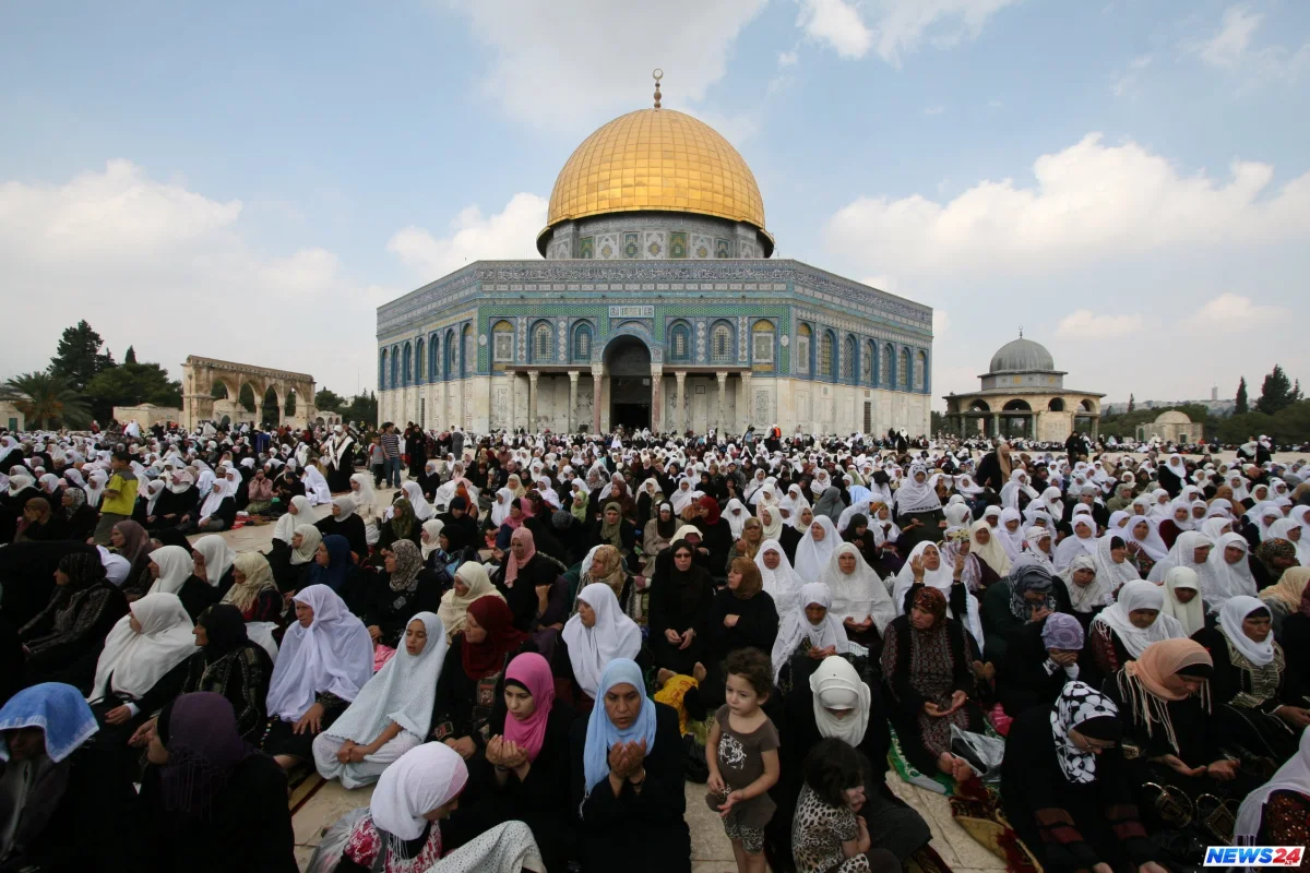 SON DƏQİQƏ - İsrail polisi cümə namaz vaxtı məscidə hücum etdi