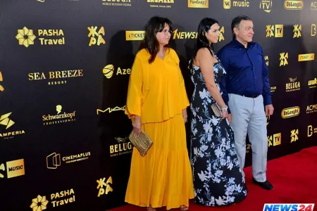 Araz Ağalarov ailəsi ilə “Jara”da