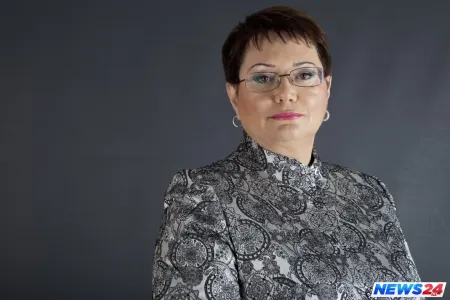 Deputat Elmira Axundovanın səs yazısı: “Müdafiə naziri dəyişdi, pulum kəsildi...” - VİDEO
