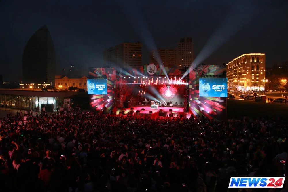 Rusiya və azərbaycanlı ulduzlar bir arada - FOTOLAR