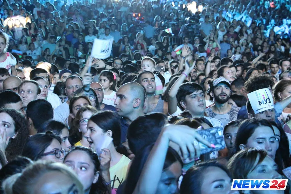 Rusiya və azərbaycanlı ulduzlar bir arada - FOTOLAR
