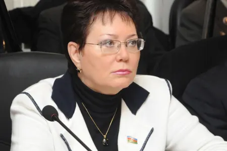 Elmira Axundova haqqında yayılan səs yazısından DANIŞDI: “...montajdır!”