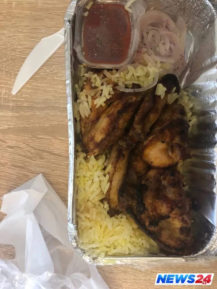 “Anadolu” restoranı 4 tikə çörəyə 1,60 qəpik alır - FOTOLAR