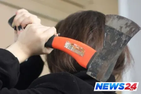 Qobustanda Şok: gəlin ərini döyüb, qayınanasını baltaladı