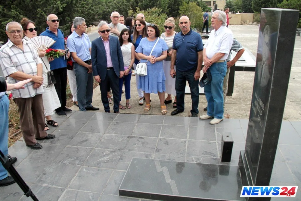 Görkəmli kino xadimlərinin xatirəsi yad olundu - FOTOLAR