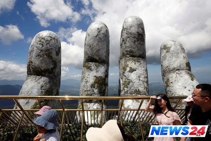 Bu ölkənin “Qızıl körpü”sü görənləri heyran qoyur – FOTOLAR