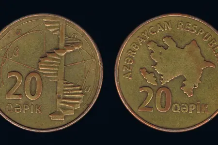 Bakıda bu mikroavtobusda gediş haqqı hələ də 20 qəpikdir