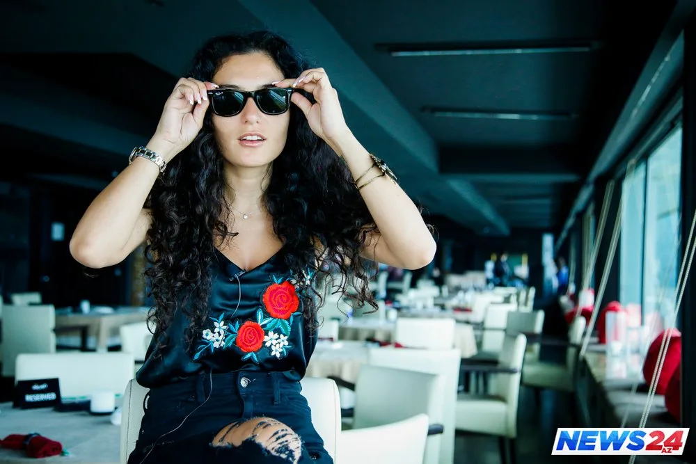 Monika Belluççiyə bənzədilən, açıq-saçıq şəkillərindən utanmayan Dilarə ilə VİDEOMÜSAHİBƏ