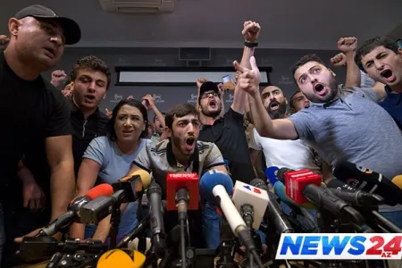 Koçaryan azadlığa buraxıldı, hücuma məruz qaldı