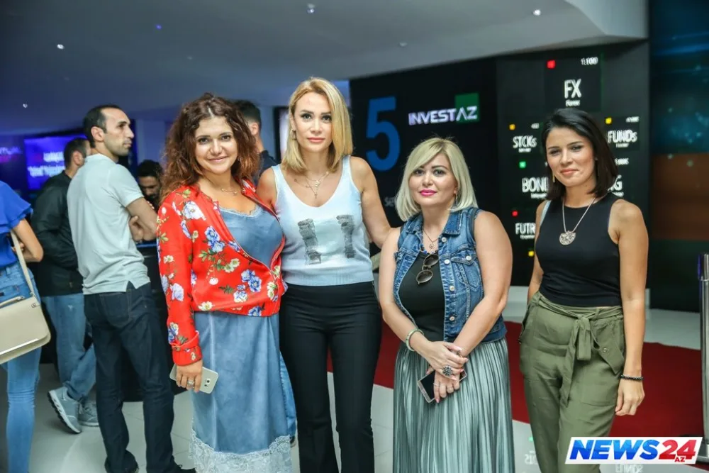 “Mamma Mia! 2” filminin ekskluziv nümayişi baş tutub - FOTOLAR