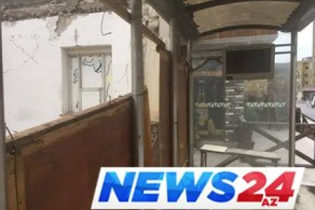 Bakıda avtobus dayanacağı zəbt edildi