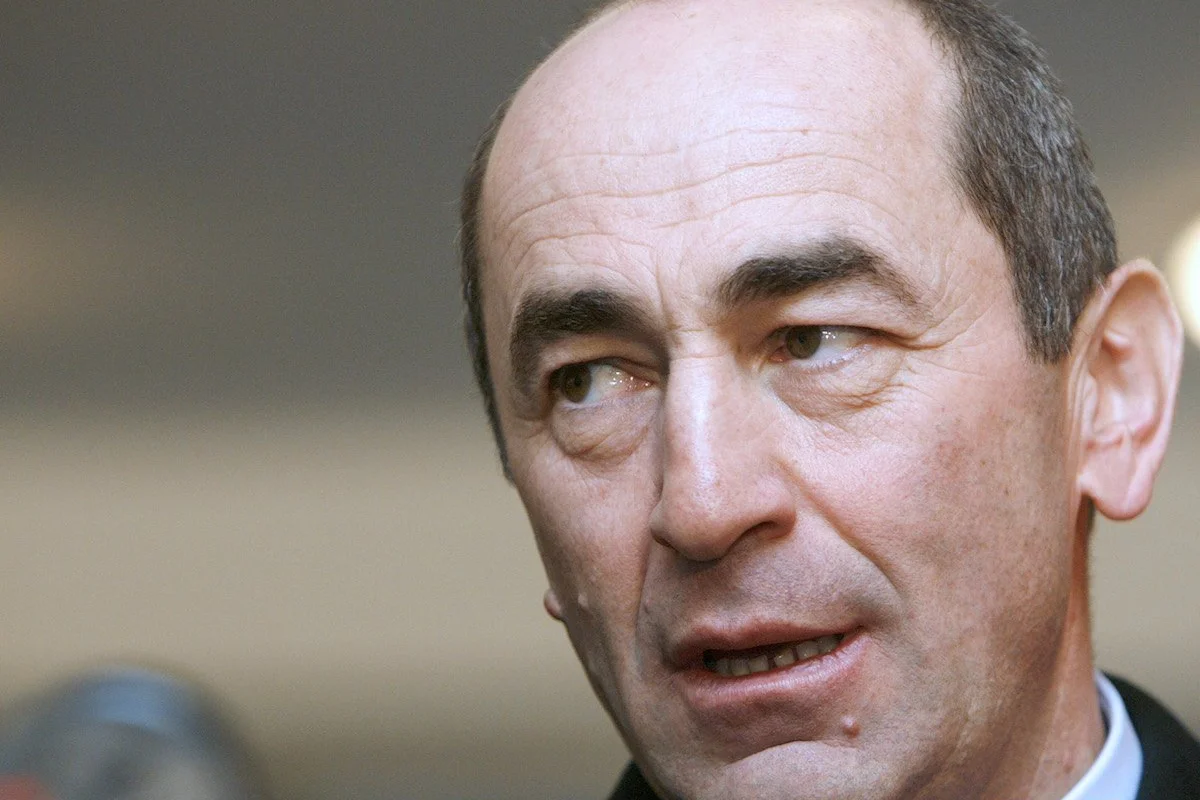 Koçaryan: "Mən Surət Hüseynov deyiləm ki, torpaqlarımı satam"