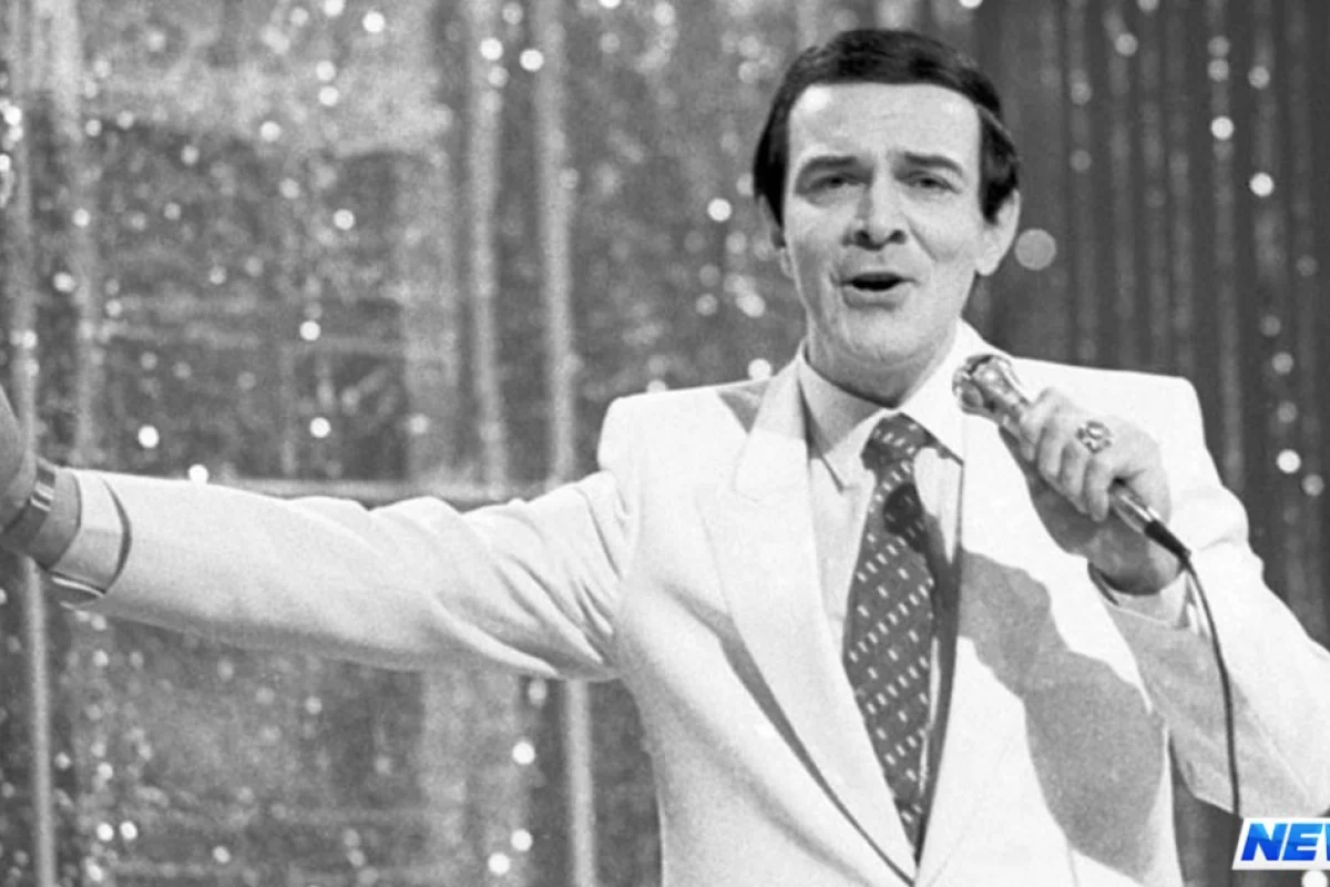 Müslüm Maqomayevin anadan olmasından 76 il ötür - VİDEO