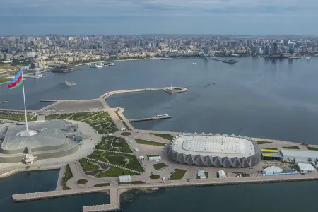 Bulvarın bu hissəsi pullu oldu - giriş 1 manat