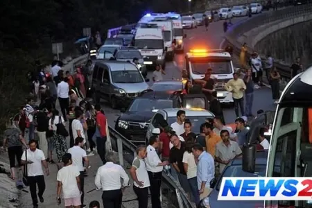 Türkiyədə 34 maşın toqquşdu, ölən var - VİDEO