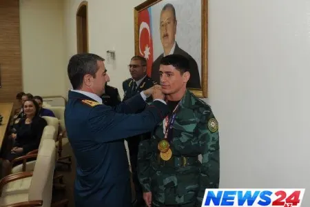 Rəsul Çunayevə rütbə verildi - FOTO