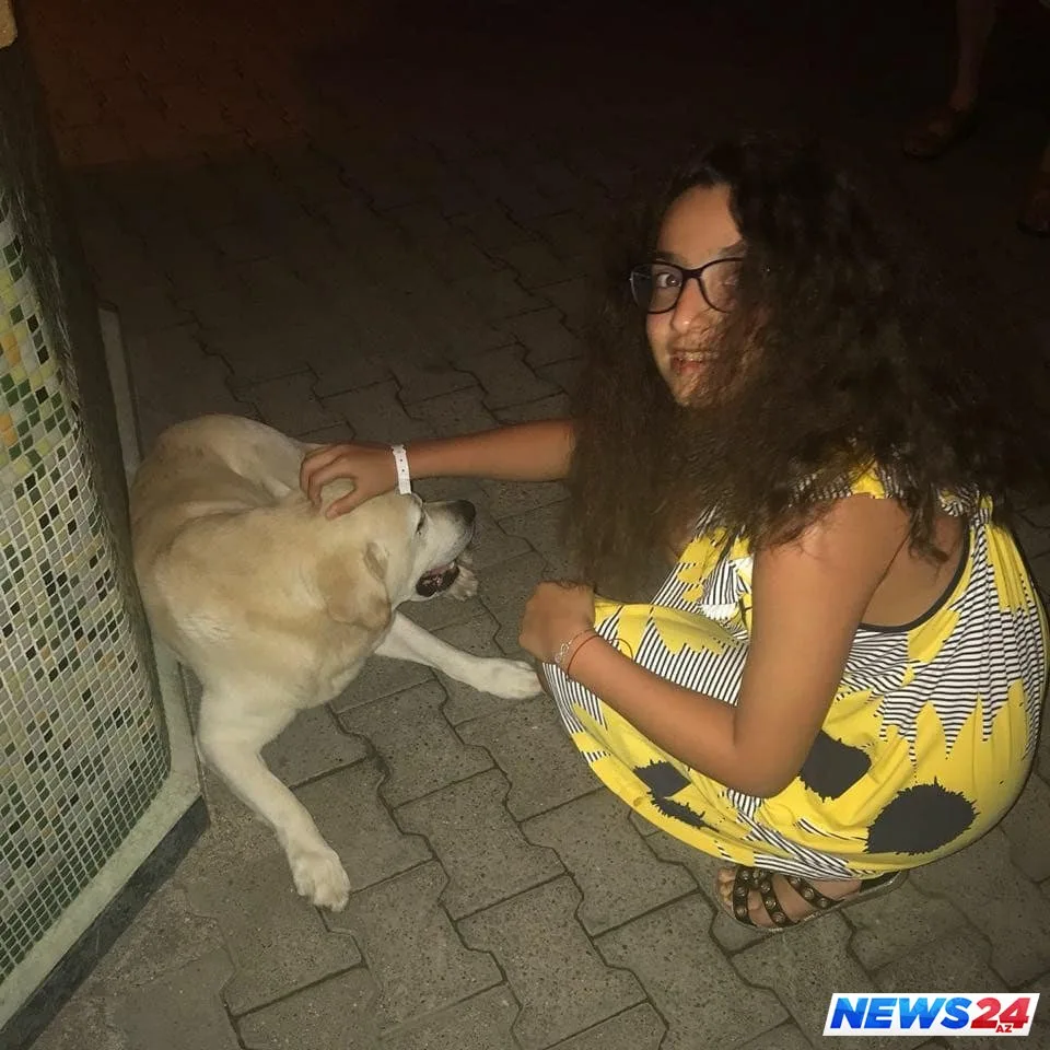 Azərbaycanlı aparıcı qızı ilə istirahətdə - FOTOLAR
