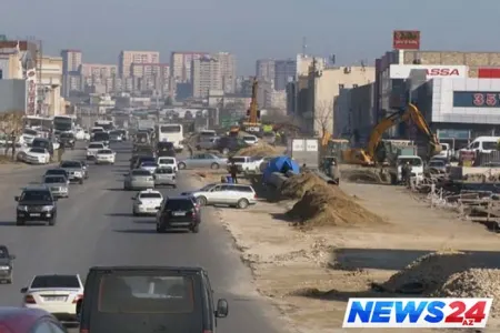 “Babək” prospektində 20 gün əvvəl istifadəyə verilən yol sökülür