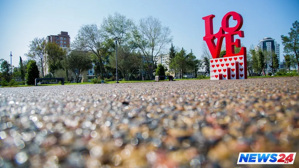 “Sevirəm” parkını sevəcəksiniz - FOTOLAR