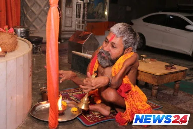 Hər yeri bükülən qəribə adam — FOTOLAR