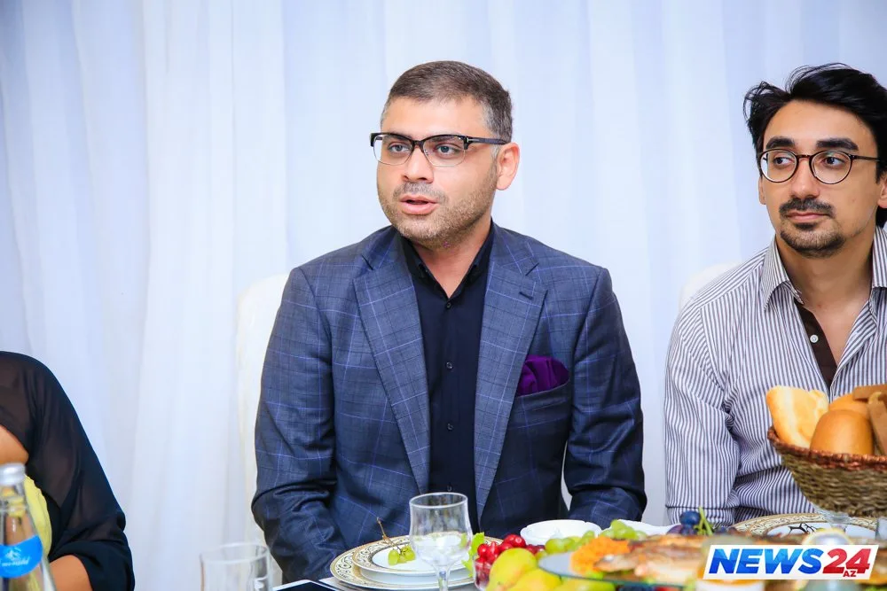 Azərbaycanlı müğənninin gəlinsiz toyundan - FOTOLAR